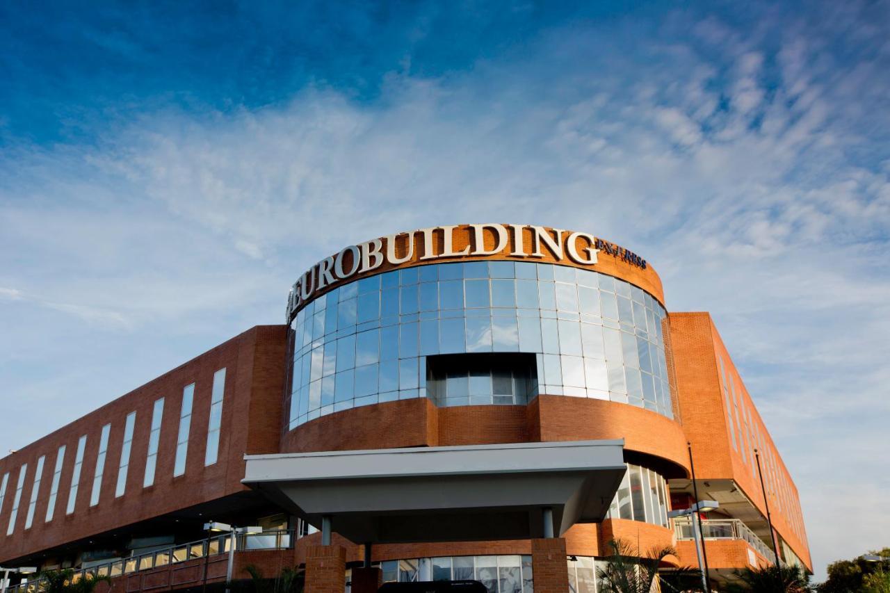 ホテル Eurobuilding Express マラカイ エクステリア 写真
