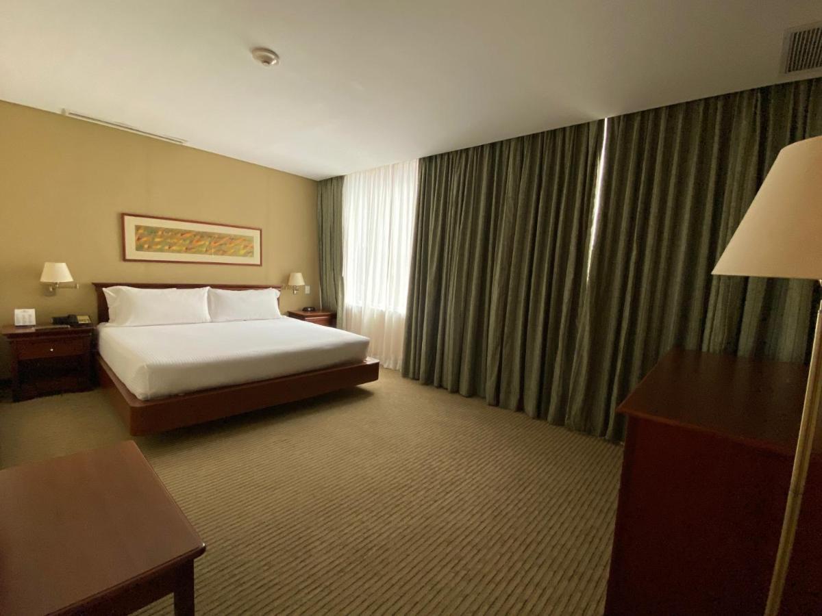ホテル Eurobuilding Express マラカイ エクステリア 写真
